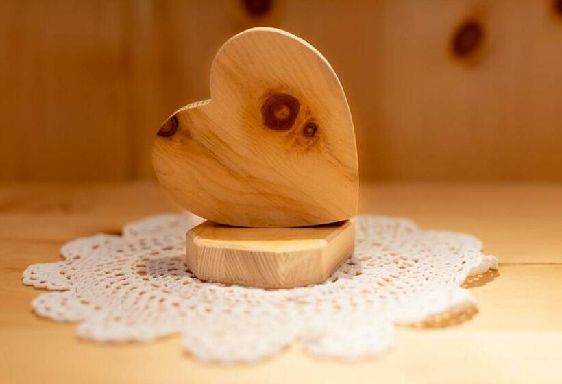 غرفة كومفورت, Alpenstolz