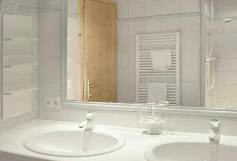 غرفة كومفورت, Alpenstolz