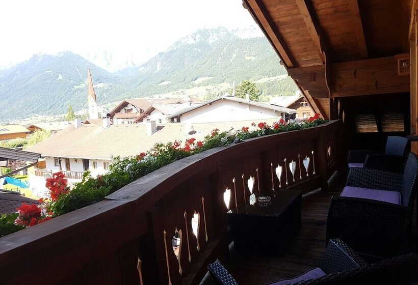 غرفة عائلية, Alpenstolz