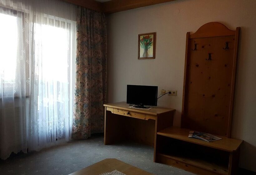 غرفة عائلية, Alpenstolz