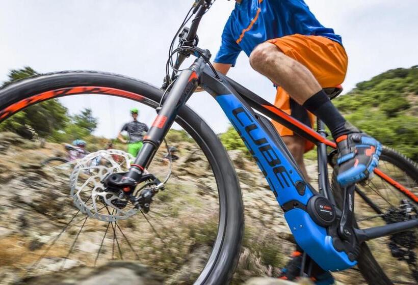 شقة غرفتين نوم مزودة بشُرفة, Alpine Lodge Klösterle Am Arlberg