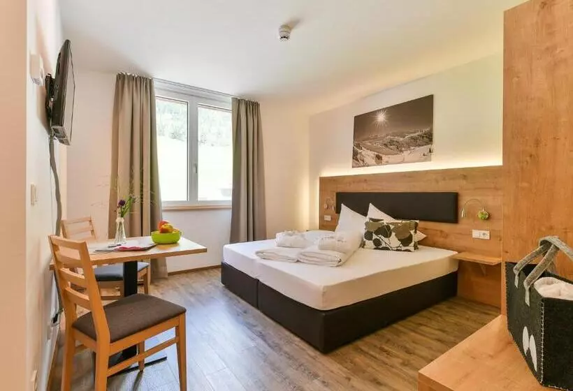 ベーシックルーム, Alpine Lodge Klösterle Am Arlberg