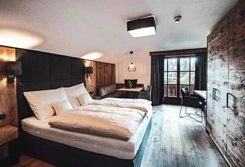 庭の見えるジュニアスイート, Chalets Grosslehen