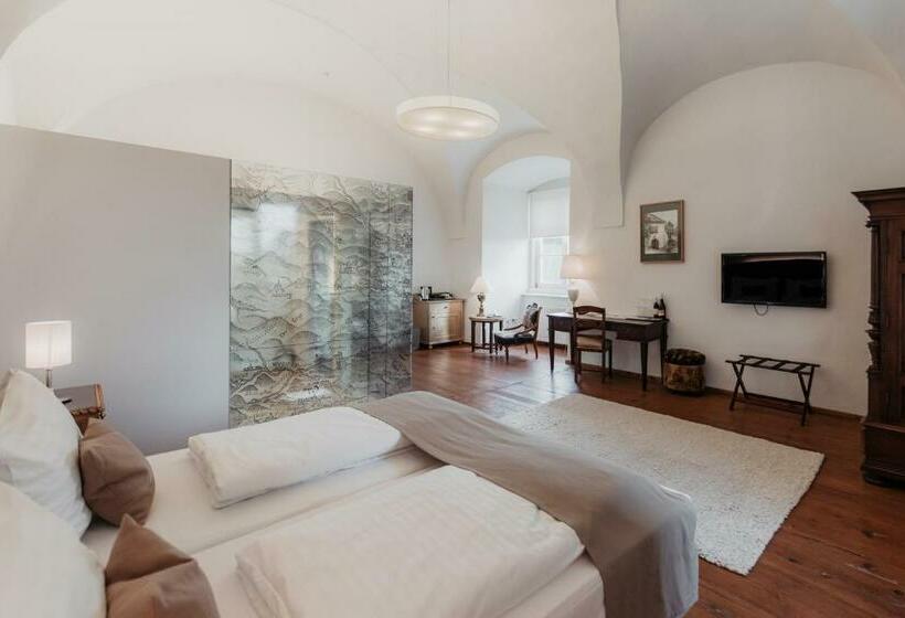 Люкс, Freigut Thallern