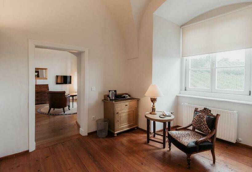 Люкс, Freigut Thallern