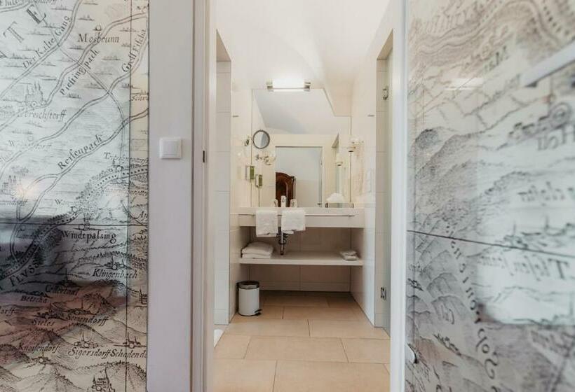 Номер Стандарт, Freigut Thallern