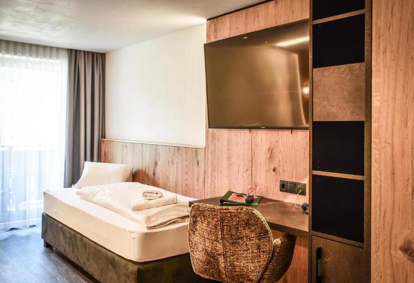 חדר דלוקס לשלושה, Grieserhof