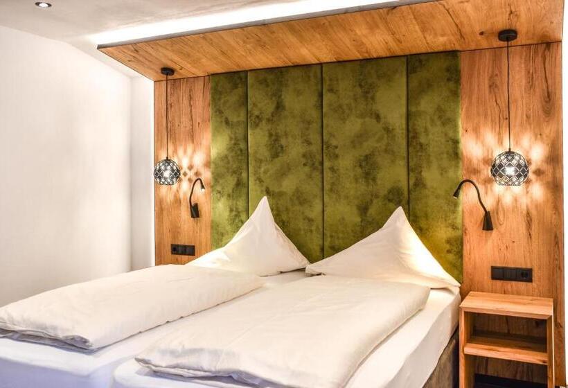 Quarto Triplo Deluxe, Grieserhof