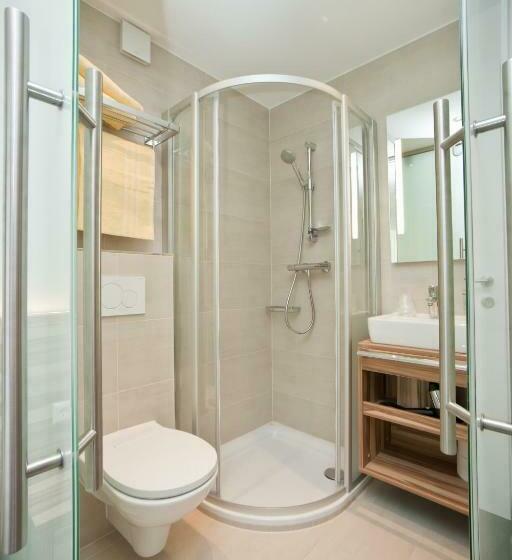 스탠다드 발코니 룸, Happy Lake By Thomas Strugger