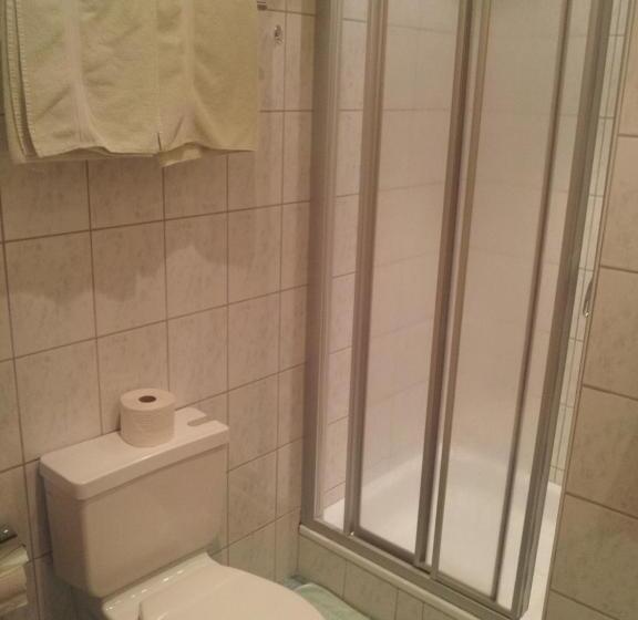 דירת חדר, Haus Hubertus