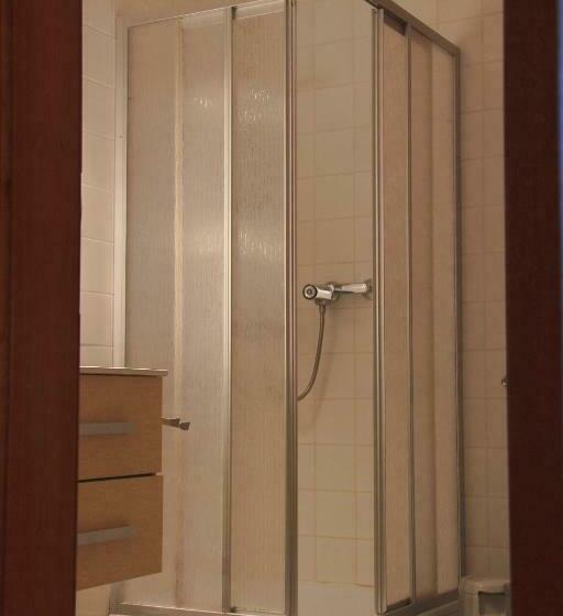 غرفة عائلية, Haus Bergliebe