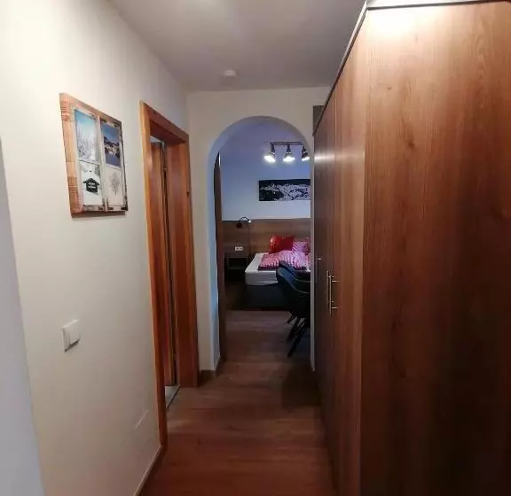 Huoneisto 1 Makuuhuone Parveke, Haus Bergliebe