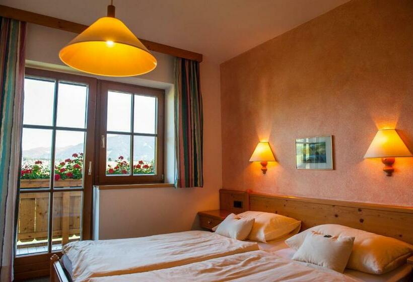 Апартаменты 2 Спальни, Resort Amadeus Landhaus Amadeus