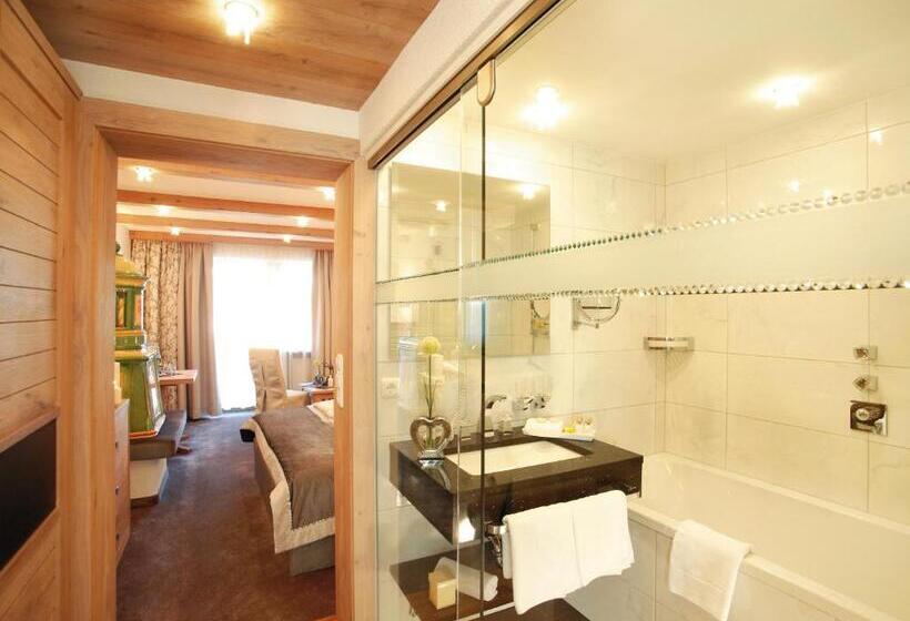 جناح جونيور, Sonne Ischgl