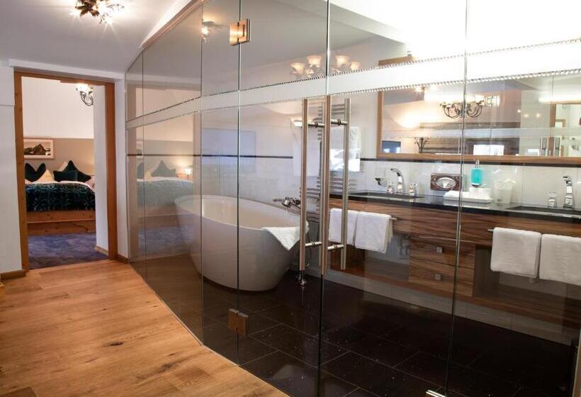 جناح سوبيريور, Sonne Ischgl