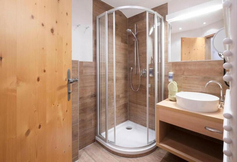 デラックスルーム, Lifestylepanoramahotel Erika Superior