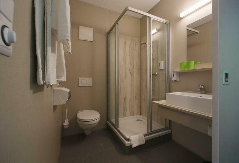 舒适型房间, Smart Motel