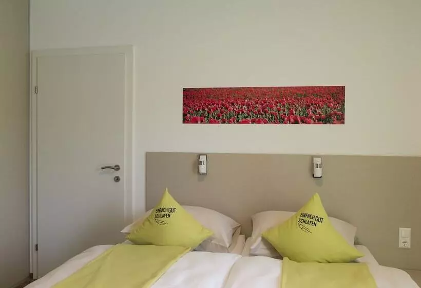 スタンダードスタジオ, Smart Motel
