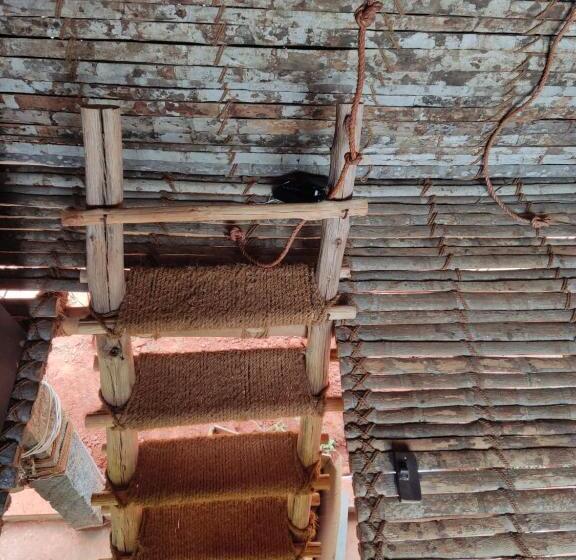 کلبه ییلاقی, Boomerang Community