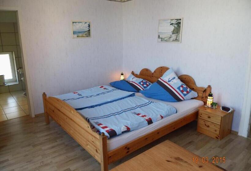 Номер Стандарт с Балконом, Pension Villa Erika