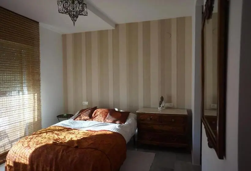 اتاق استاندارد با بالکن, Cute And Relaxing Bed And Breakfast En Albayzín