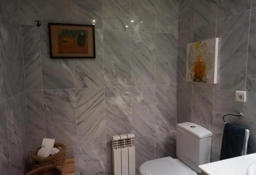 اتاق استاندارد با بالکن, Cute And Relaxing Bed And Breakfast En Albayzín