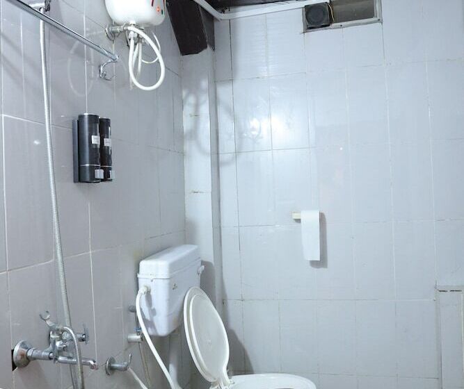 Habitació Estàndard, Gauransh