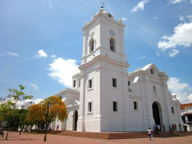 Quarto Quadruplo Premium, J.r