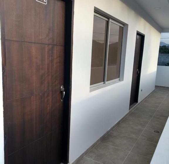 Quarto superior, J.r