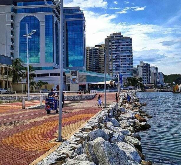 Quarto superior, J.r