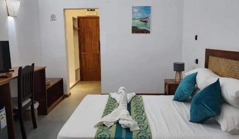 اتاق لوکس با بالکن و چشم‌انداز دریا, Le Marin, Rodrigues Island