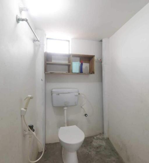 חדר קלאסי לשלושה, Oyo The Hotal Vishnu