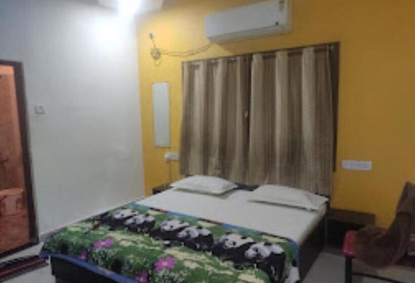 Номер Deluxe, Parth Inn, Wardha