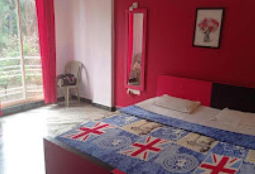 Quarto Estandar, Simon King Malvan