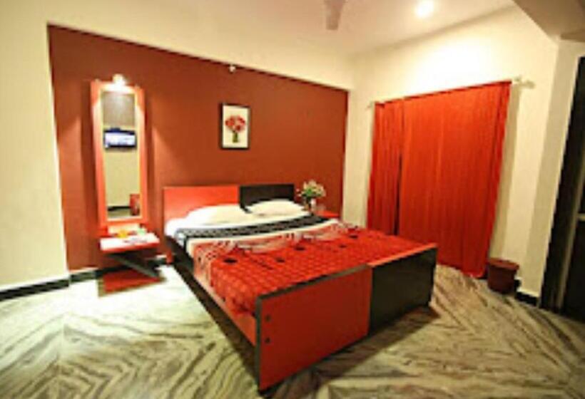 Quarto Estandar Cama King, Simon King Malvan