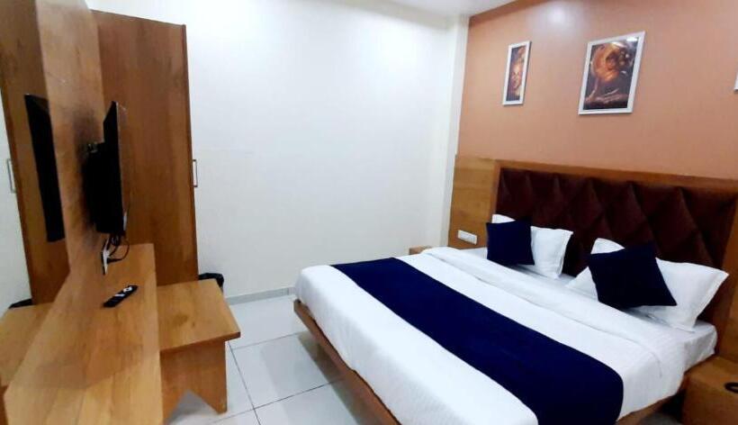 디럭스 룸, Suncity