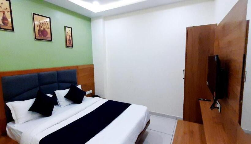 디럭스 룸, Suncity