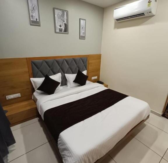 스탠다드 룸 킹사이즈 침대, Suncity