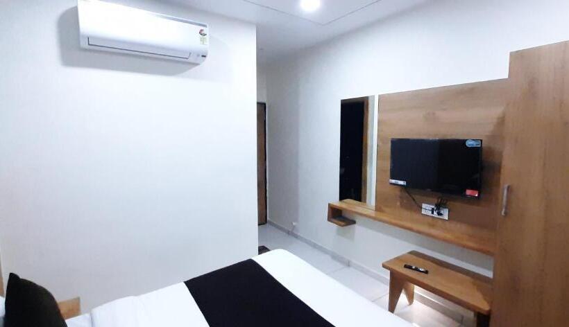 스탠다드 룸 킹사이즈 침대, Suncity