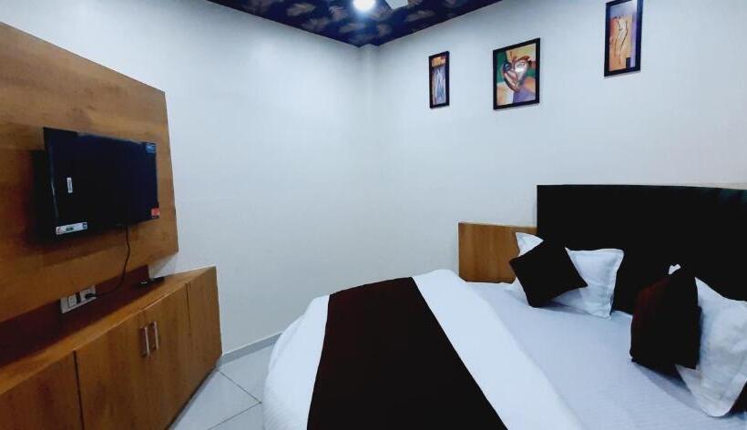 스탠다드 룸 킹사이즈 침대, Suncity