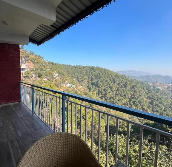 غرفة قياسية, The Poplars Estate, Kasauli