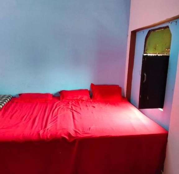 חדר סטנדרט לארבעה, Kanti Devi Seva Sadan