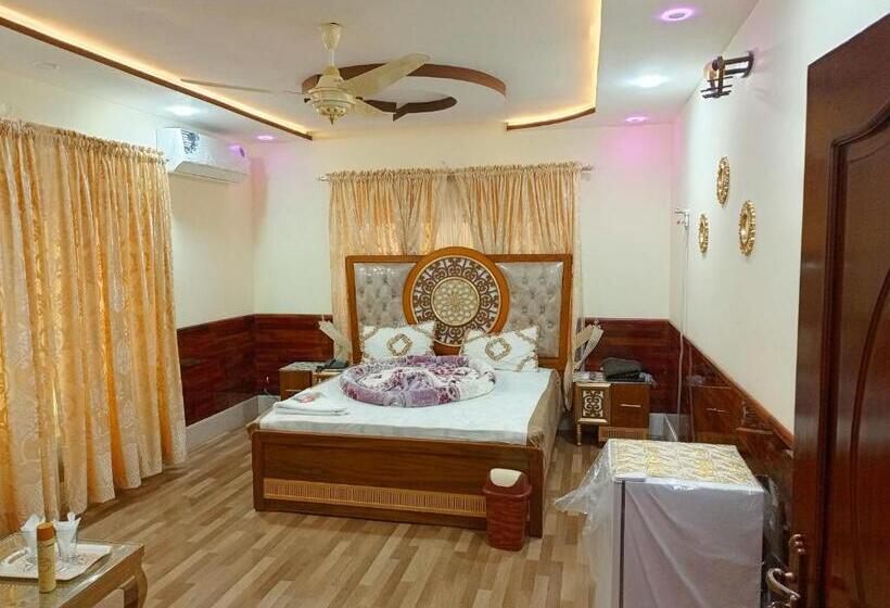اتاق لوکس, Metro Guest House