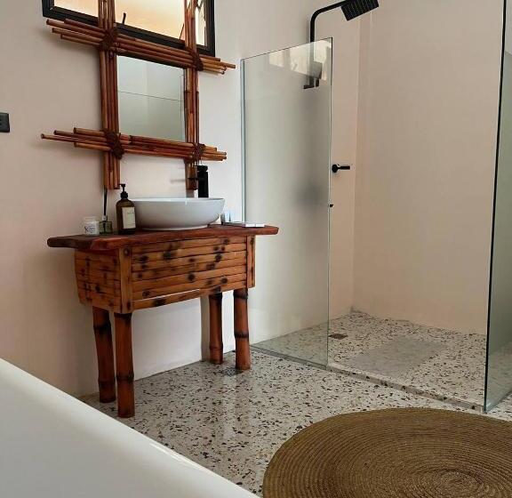 带大床的套房, Solimar Seaside Cabanas