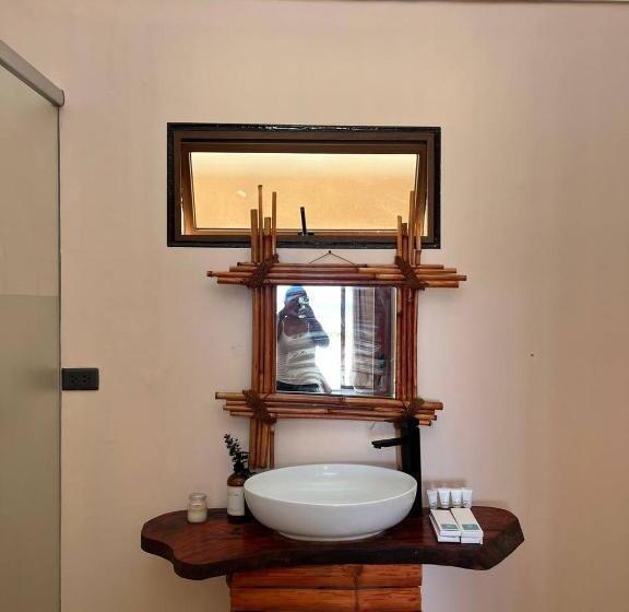 家庭间侧面带海景, Solimar Seaside Cabanas