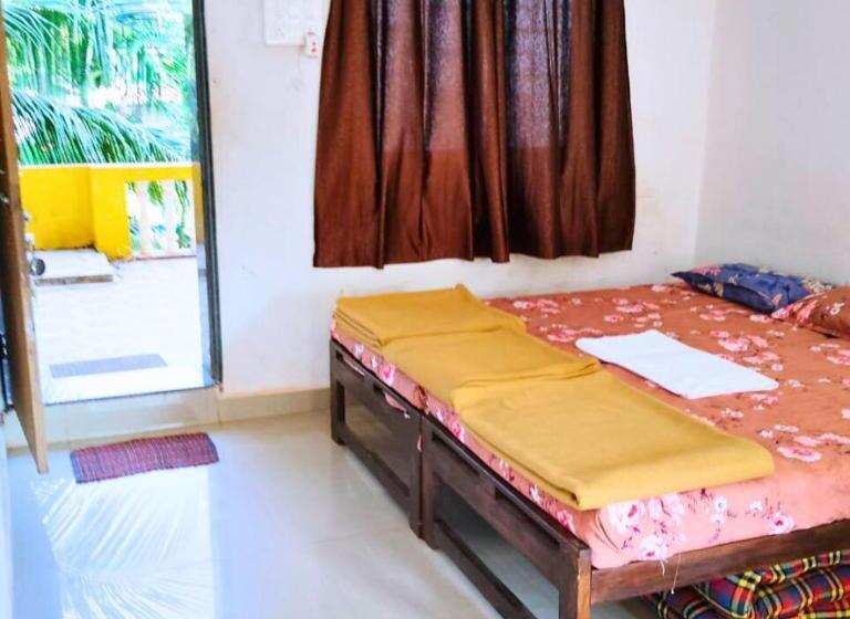 חדר סטנדרט עם מרפסת, Sulochana Resort