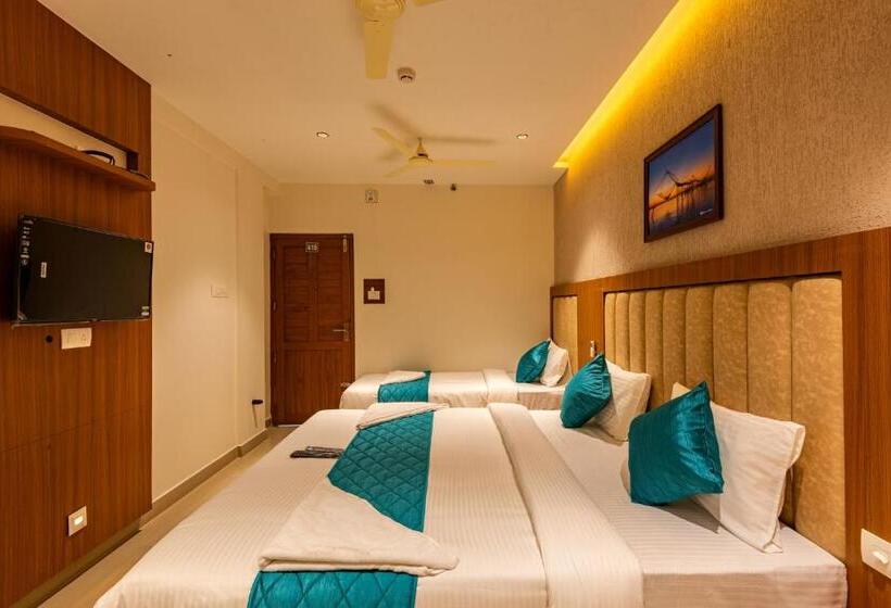 غرفة ديلوكس ثلاثية, Stay Bella Kozhikode