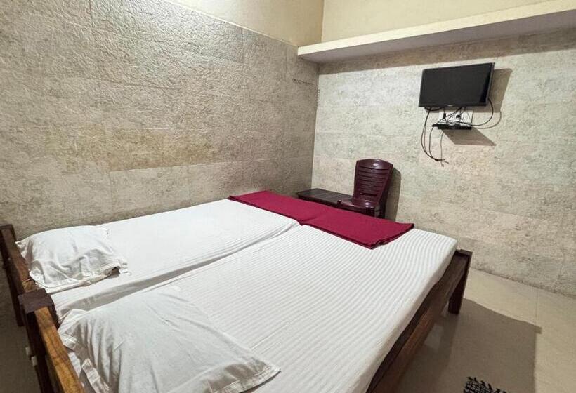 חדר סטנדרט, Staymaker Naik Residency