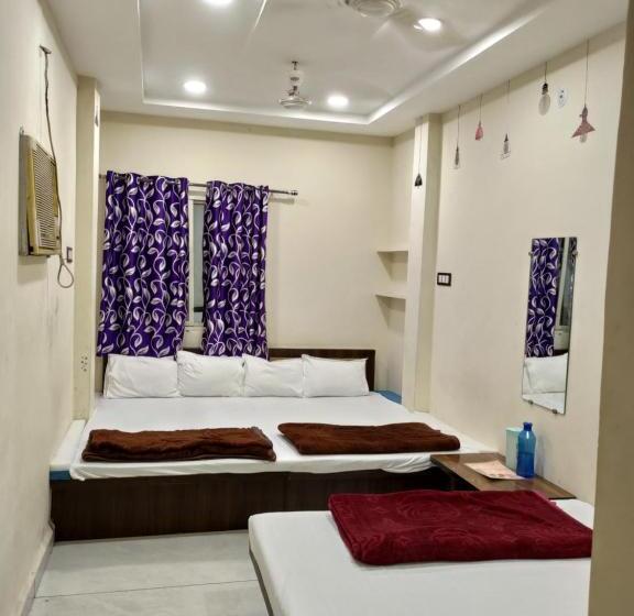 اتاق لوکس خانوادگی, Villa