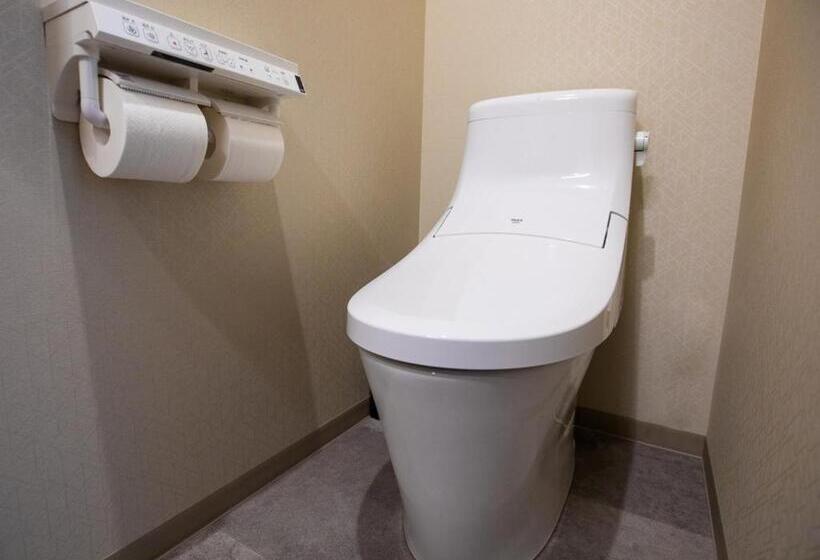 غرفة قياسية رباعية, Ryokan Hitaya